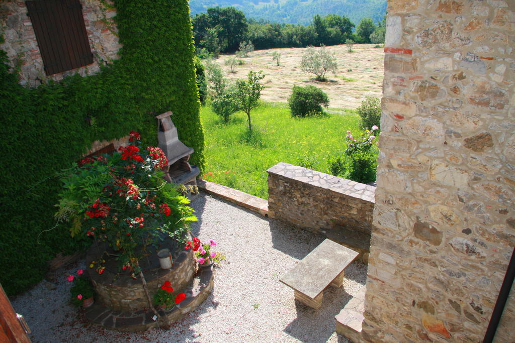 Appartement Borgo Fango à Montieri Extérieur photo